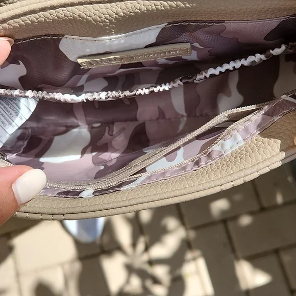 Lug Cream and Brown Clutch with Modern Geometric Free Twilly Mini Cadenece - Picture 3 of 5